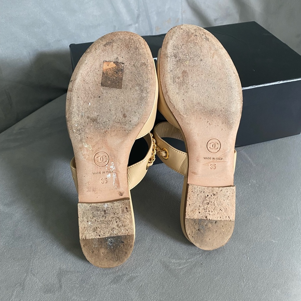 CHANEL 2018 Nude Chain-Link Sandals: Size 5/ IT 35 - Picture 5 of 5